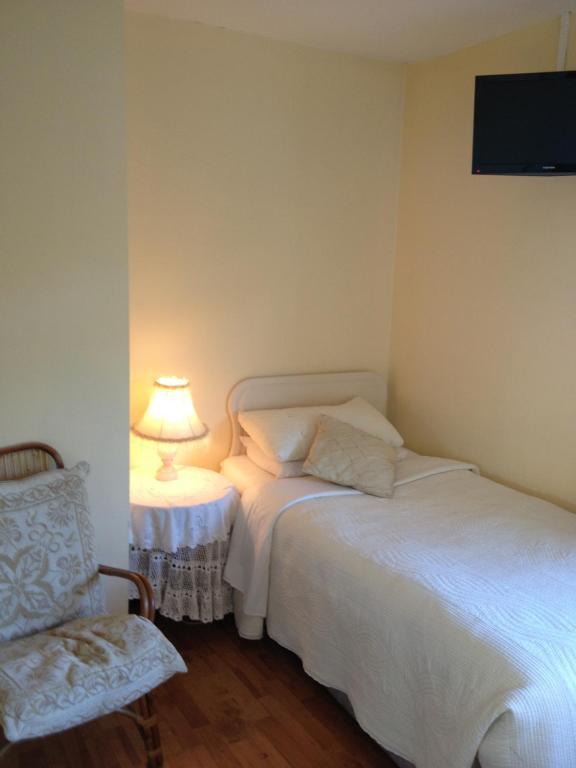 Danabel Hotel Кинсейл Стая снимка